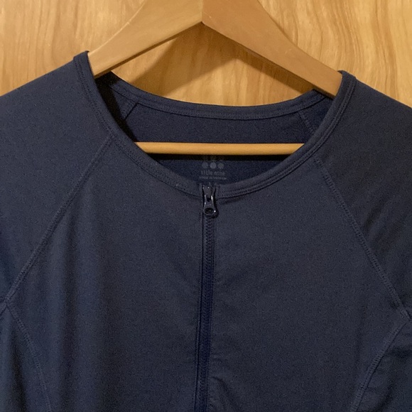 Title Nine swim / sun shirt - Picture 2 of 6